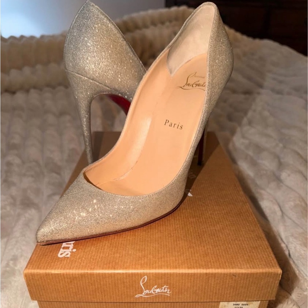 !! SOLD!! Authentic Christian Louboutin Pigalle Follies 100 Glitter Mini Pumps